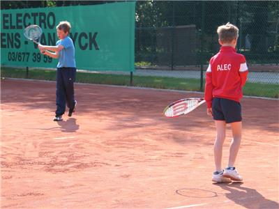 De jongens in actie